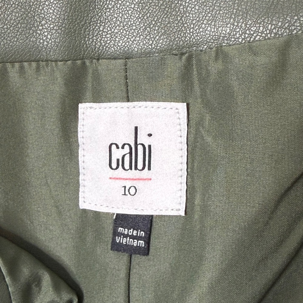Cabi Faux Leather Skirt Womens 10 Green Kick It Midi A Line Slit Pockets 4765 - Picture 2 of 10